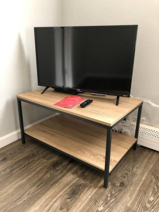 Apartment Private 2-bedroom With Free Parking And Direct Bus To Nyc Manhattan Only 2 Blocks Away